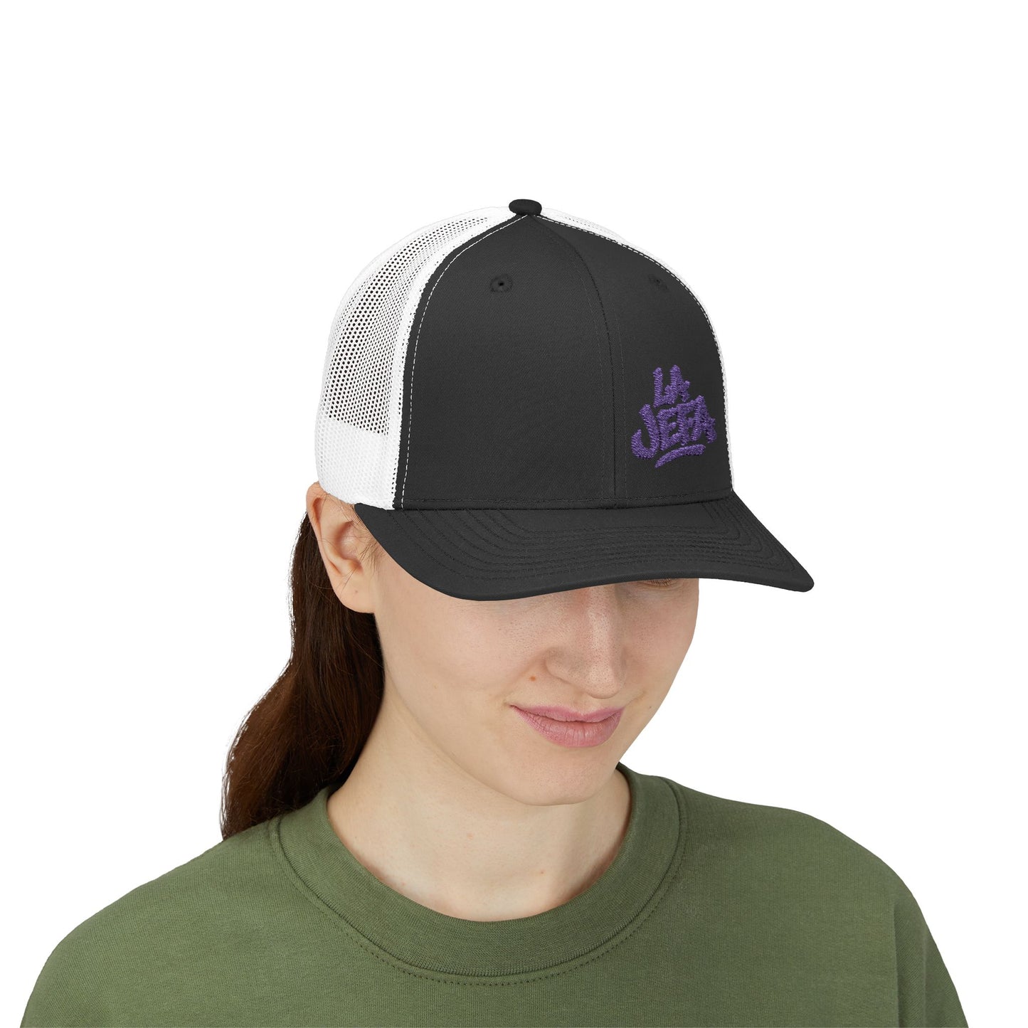 La Jefa Trucker Hat – Embroidered Latina Boss Hat for Bold Women. Purple Letters