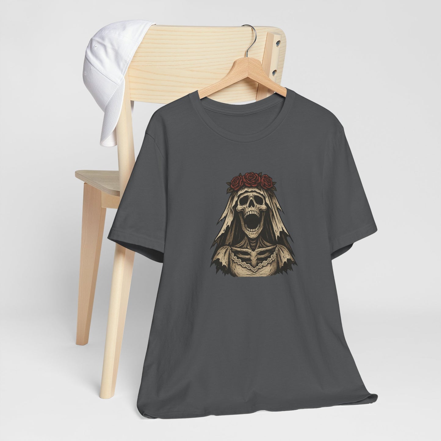 Screaming Skeleton Bride Halloween Shirt – Gothic Undead Bride Graphic Tee for Spooky Season Horror Fans