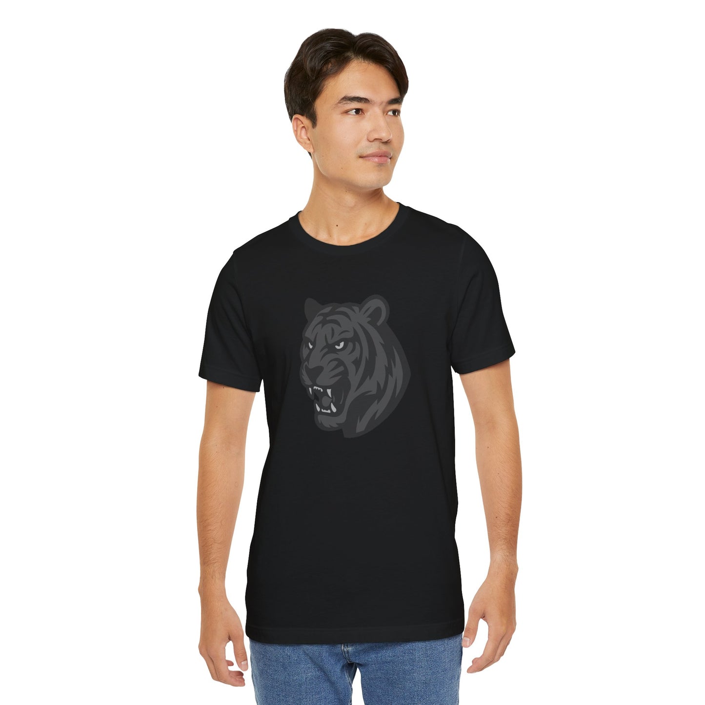 Tiger Head Graphic Tee Dark Theme – Fierce Vector Design with Bold Monochrome Detail