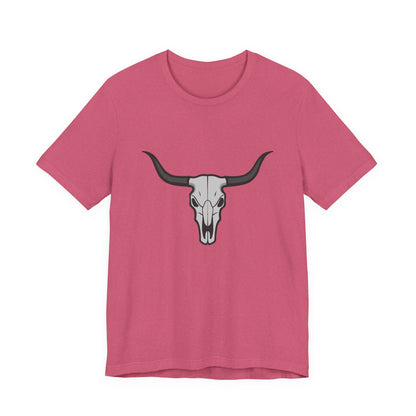 Dark Theme Steer Skull Shirt – Western Cow Skull Graphic in Grey and Black for Desert Gothic Vibes. Unisex Jersey Short Sleeve Tee