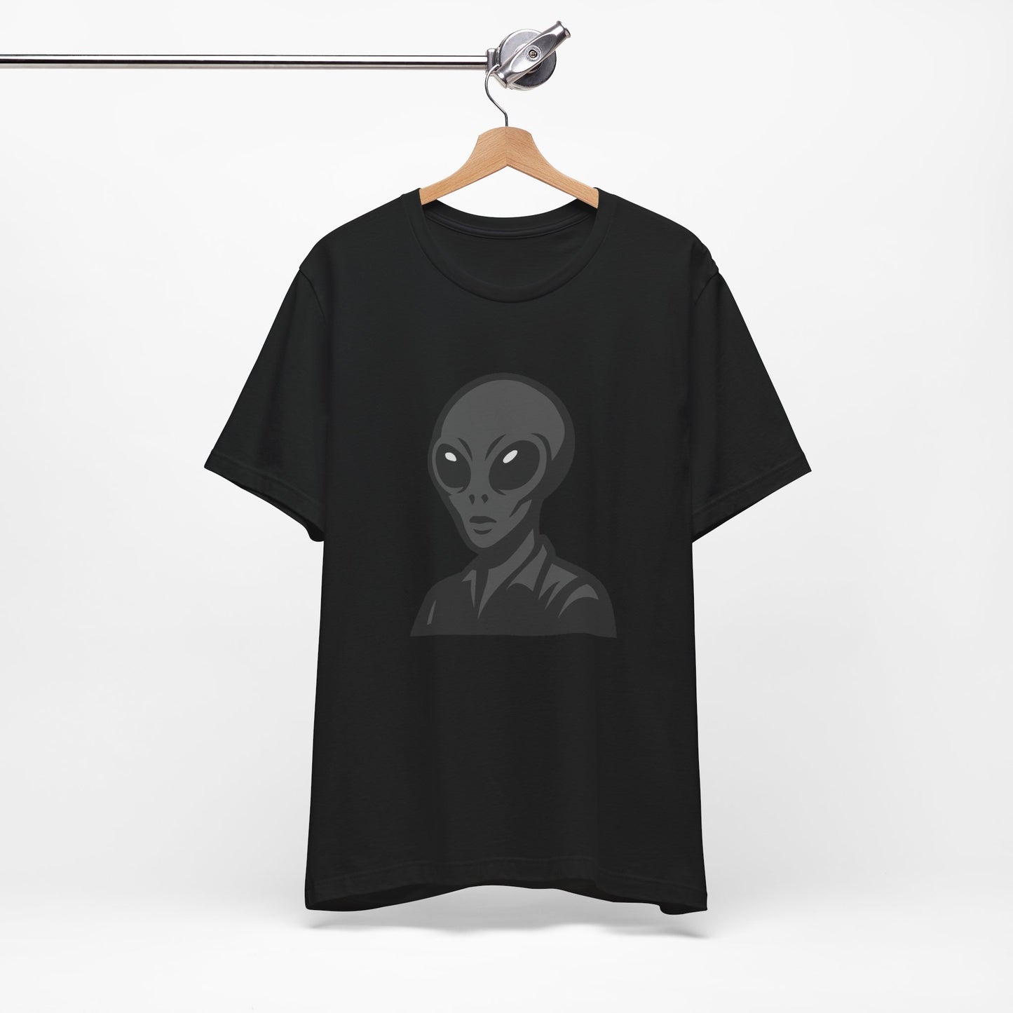 Alien Head Graphic Tee Dark Theme – Extraterrestrial Vector Design for Sci-Fi Fans